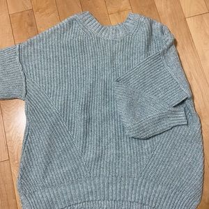 American Eagle size S sweater.